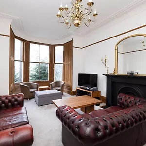 https://altido-5-bedroom-apt-near-meadows-and-george-square.edinburghhotelsuk.org